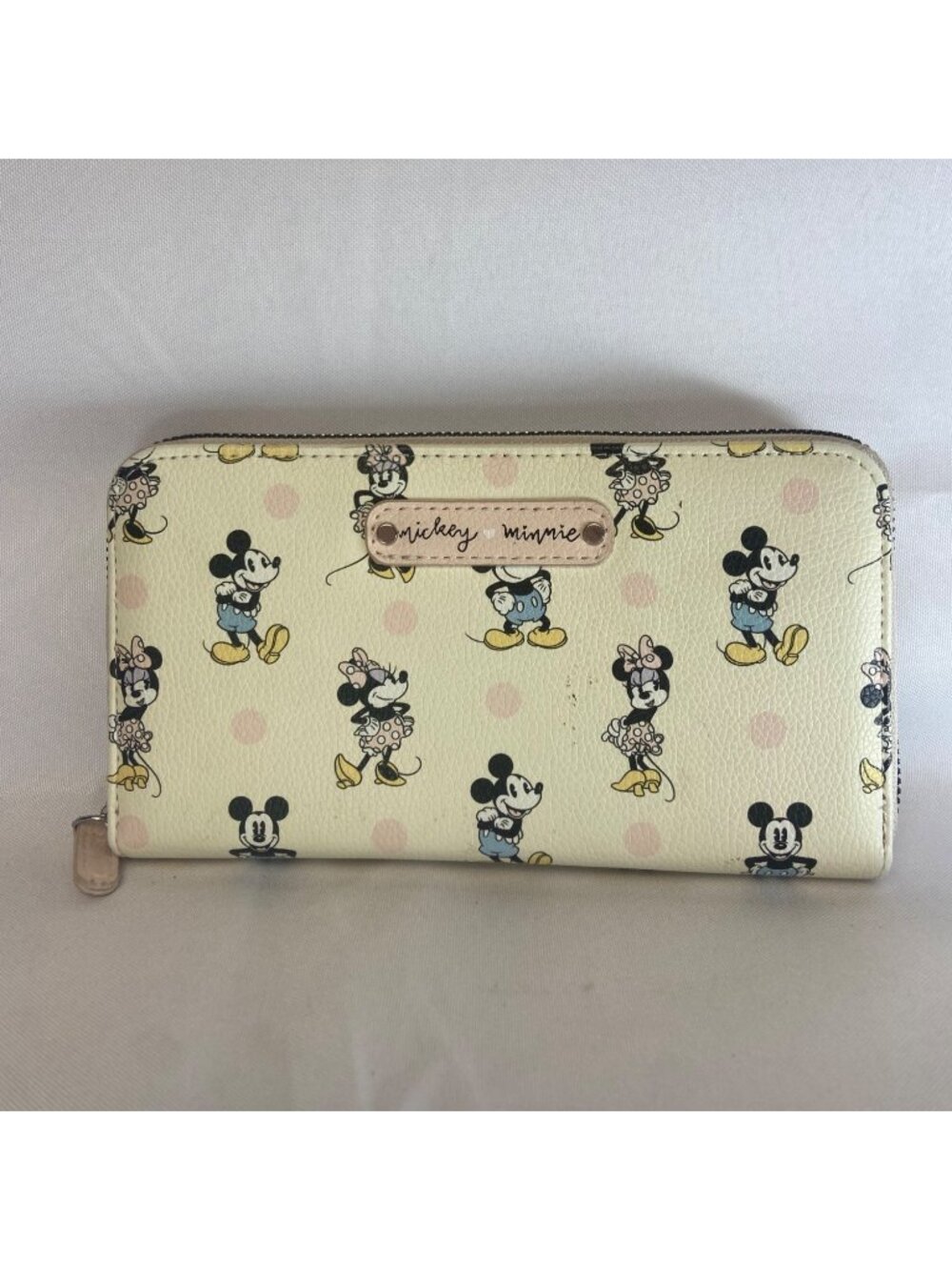 Disney Minnie Mouse Wristlet Clutch Wallet Long Faux Leather Cream Zip Around